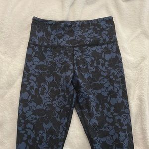 Syia Active leggings - size 2. Never worn.